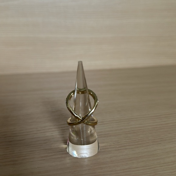 Express Gold Knuckle Ring 8 - Picture 4 of 8